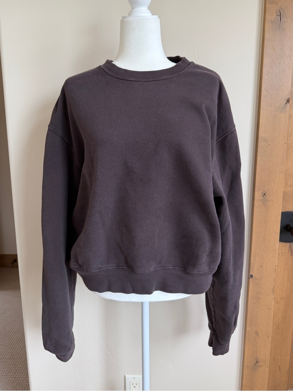 Good American Boyfriend Sweatshirt | Coffee | Size L - Picture 2 of 4